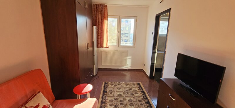 Drumul Taberei, metrou Parc Moghioros, et. 7/10, cu 2 lifturi, mobilata